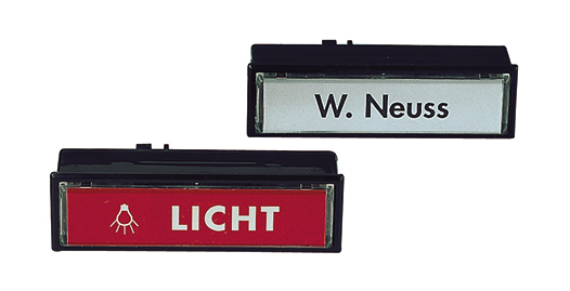 Zwei rechteckige Flächentaster mit Beschriftung „W. Neuss“ und „LICHT“, einer davon rot mit Glühlampensymbol.